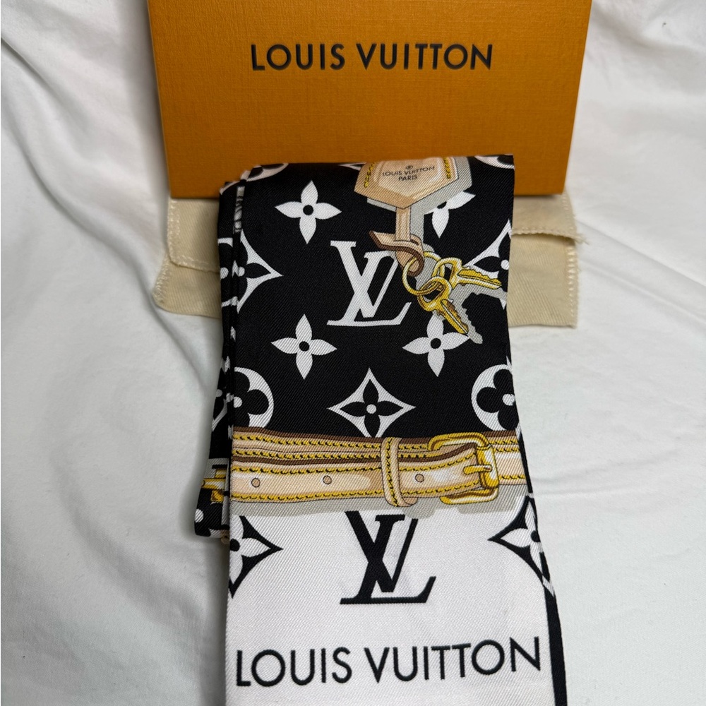 Louis Vuitton Monogram Confidential Bandeau